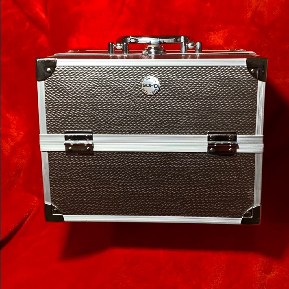 Makeup Train Case